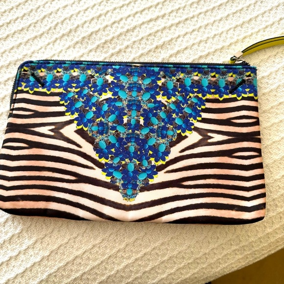 stella and Dot Handbags - Stella and Dot, what are the most popular designs jewels and zebra stripe clutch